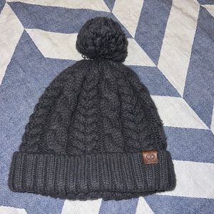 Timberland Women’s Cable Knit Hat with Pom Grey